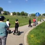 Segway Tour durch grüne Wiesen